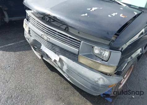 1997 Chevrolet Astro from USA, damaged, VIN 1GCDM19W4VB206677